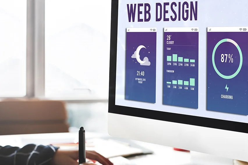 The benefits and drawbacks of hiring a freelance web designer